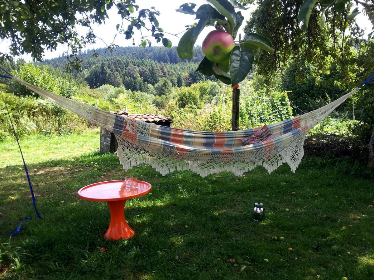 Le Vertige Bed & Breakfast Echandelys Bagian luar foto