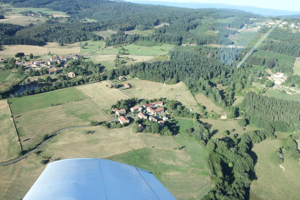 Le Vertige Bed & Breakfast Echandelys Bagian luar foto